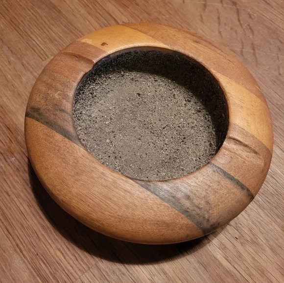 NWOT Wooden Ashtray From Jamaica‎ - Picture 1 of 3